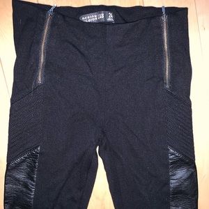 DESIGN LAB! Black Leggings with Leather Accent